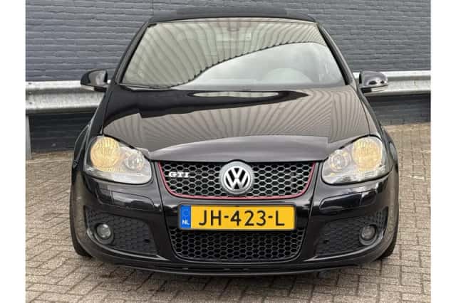 Volkswagen Golf (2005) thumbnail 5