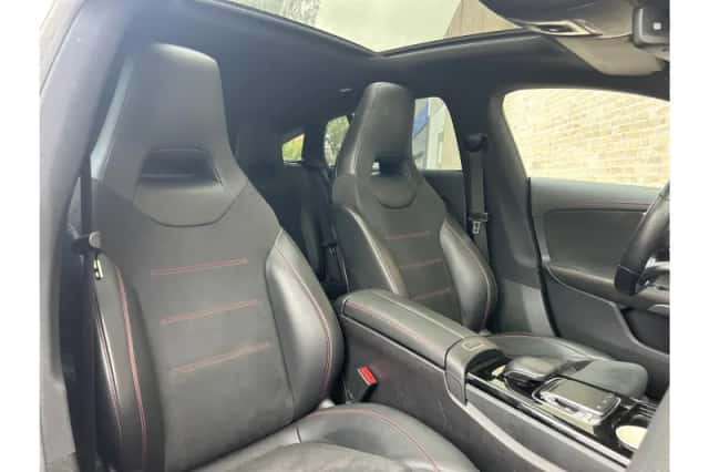 Mercedes-Benz CLA-Klasse (2020) thumbnail 4