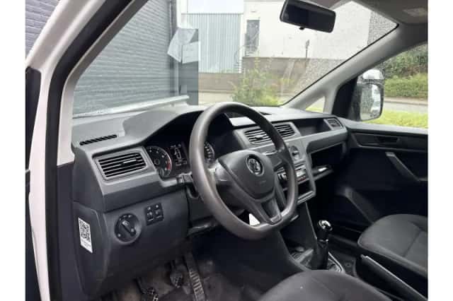 Volkswagen Caddy (2018) thumbnail 3