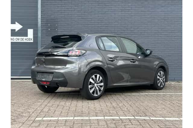 Peugeot 208 (2023) thumbnail 2