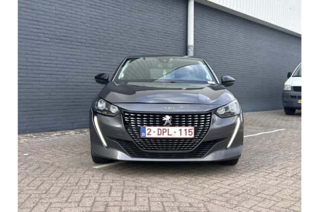 Peugeot 208 (2023) thumbnail 5