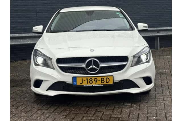 Mercedes-Benz CLA-Klasse (2015) thumbnail 5