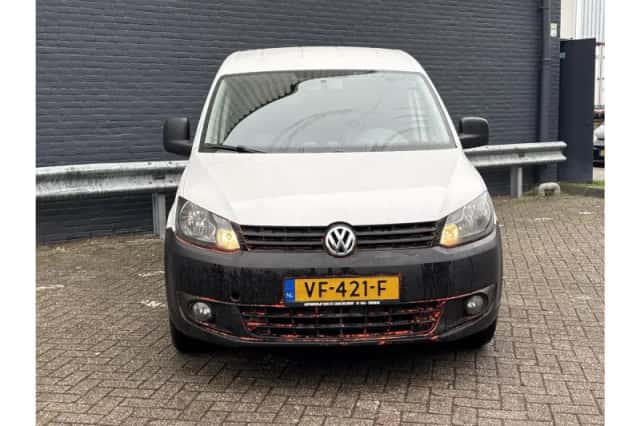 Volkswagen Caddy (2013) thumbnail 5