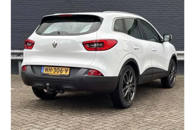Renault Kadjar (2016) thumbnail 2