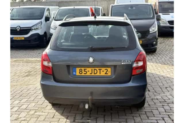 Škoda Fabia (2009) thumbnail 6