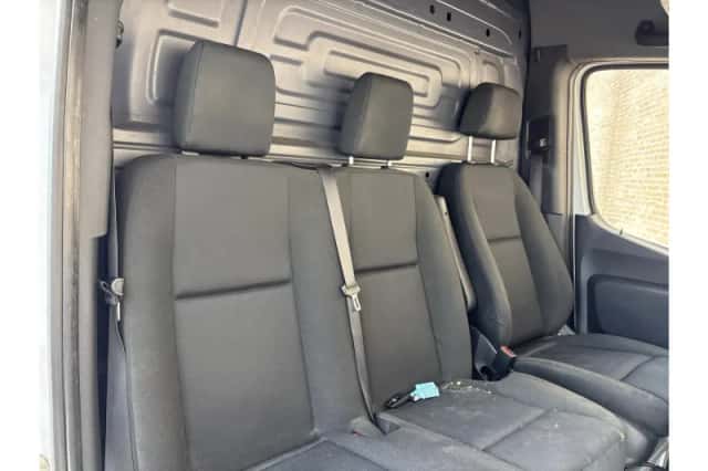 Mercedes-Benz Sprinter (2020) thumbnail 4