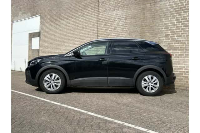 Peugeot 3008 (2019) thumbnail 6