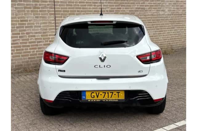 Renault Clio (2015) thumbnail 6