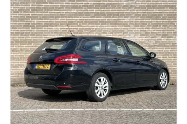 Peugeot 308 (2015) thumbnail 2