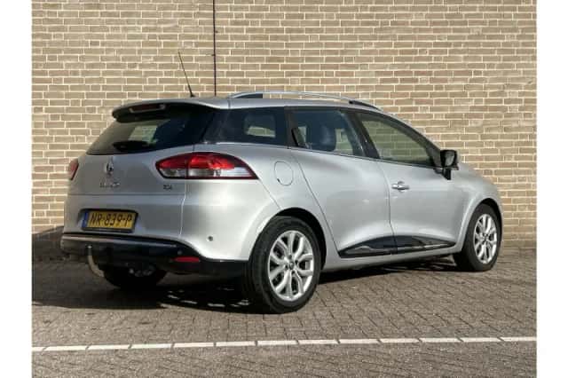Renault Clio (2017) thumbnail 2