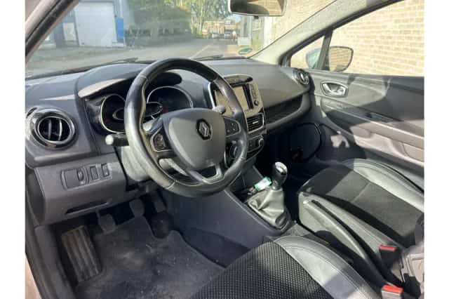 Renault Clio (2017) thumbnail 3