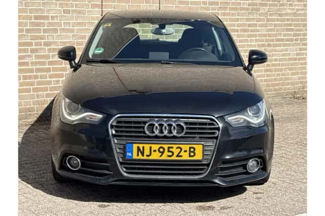 Audi A1 (2011) thumbnail 5