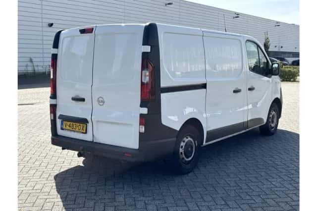 Opel Vivaro (2017) thumbnail 2