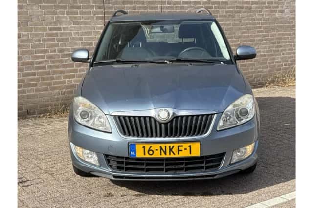 Škoda Fabia (2010) thumbnail 5