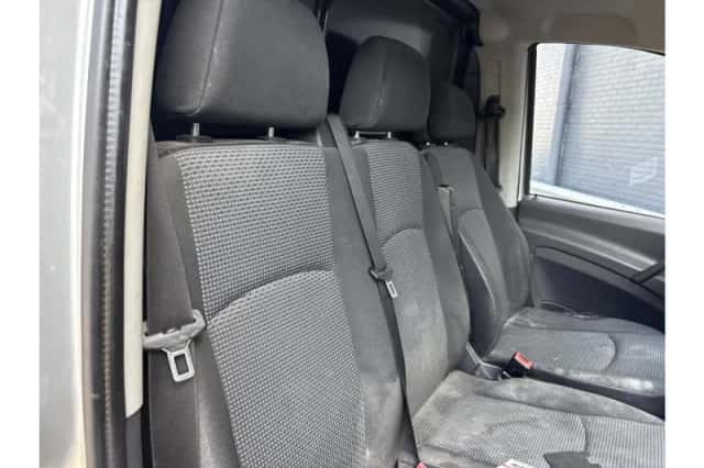 Mercedes-Benz Vito (2011) thumbnail 4