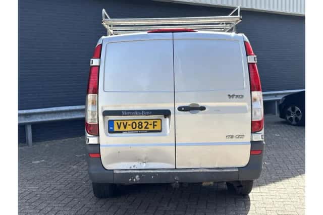 Mercedes-Benz Vito (2011) thumbnail 6