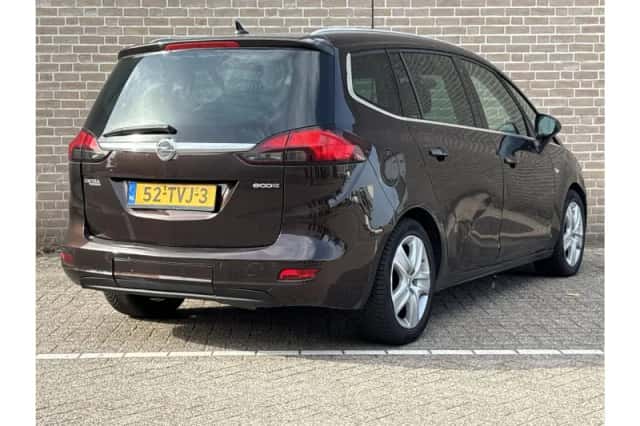 Opel Zafira (2012) thumbnail 2