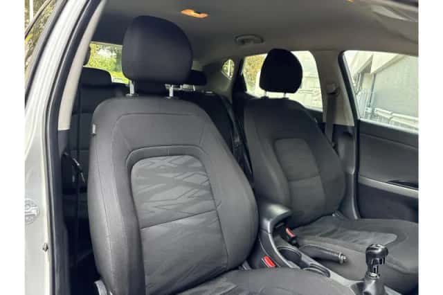 Kia Cee'd (2012) thumbnail 4