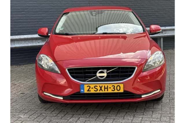 Volvo V40 (2013) thumbnail 5