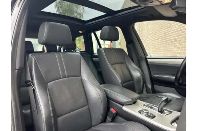 BMW X3 (2011) thumbnail 4