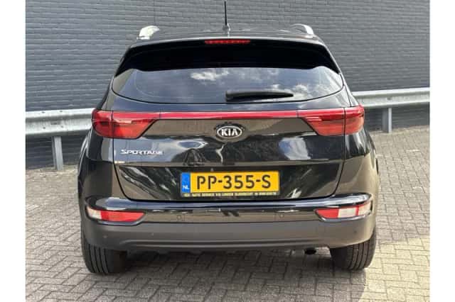 Kia Sportage (2016) thumbnail 6