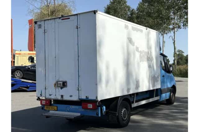 Mercedes-Benz Sprinter (2020) thumbnail 2