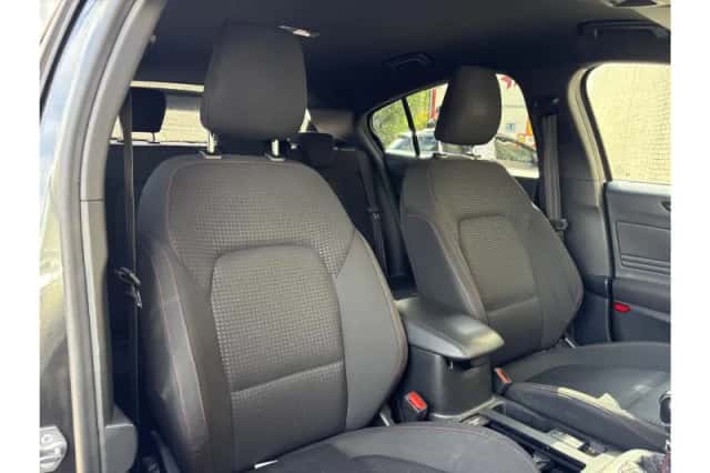 Ford Focus (2019) thumbnail 4