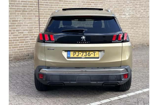 Peugeot 3008 (2017) thumbnail 6