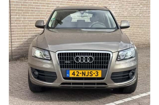 Audi Q5 (2010) thumbnail 5