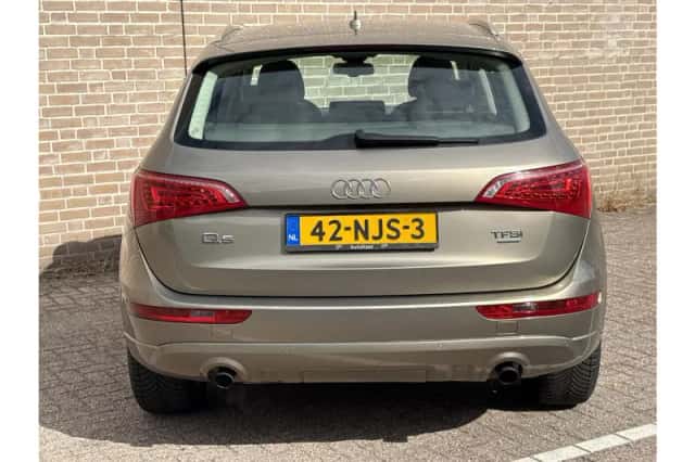 Audi Q5 (2010) thumbnail 6