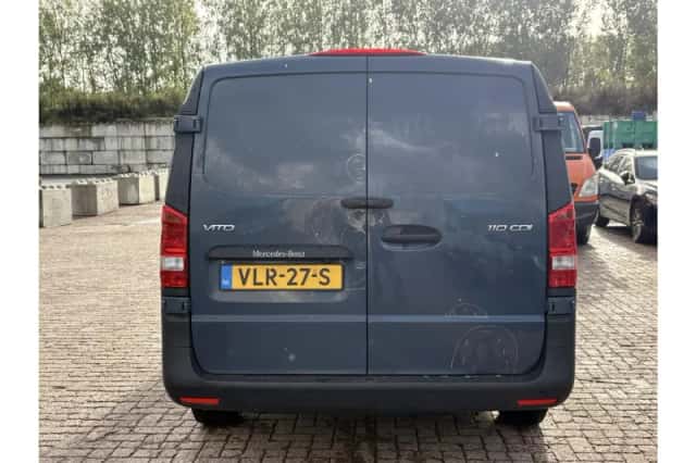 Mercedes-Benz Vito (2021) thumbnail 5