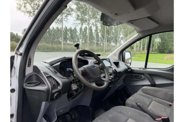 Ford Transit Custom (2013) thumbnail 3