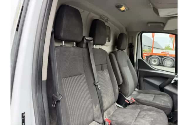 Ford Transit Custom (2014) thumbnail 4