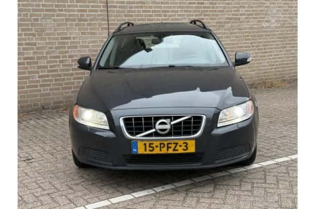 Volvo V70 (2010) thumbnail 5