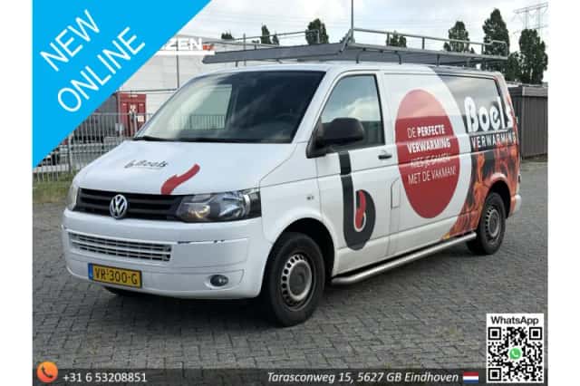 Volkswagen Transporter (2015) thumbnail 1
