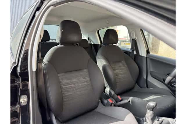 Peugeot 208 (2013) thumbnail 4
