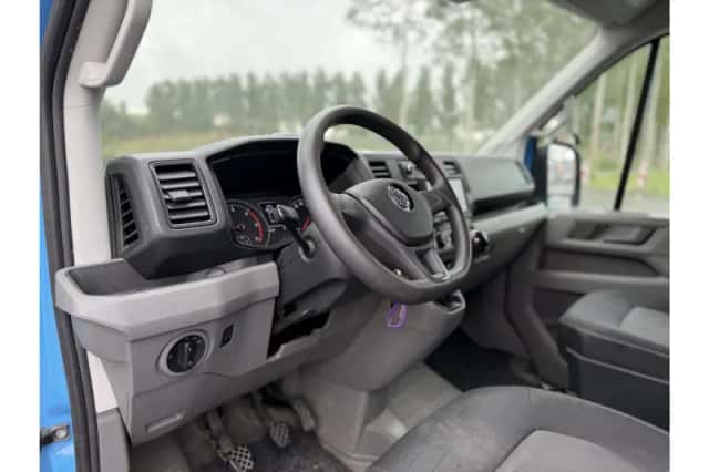 Volkswagen Crafter (2020) thumbnail 3