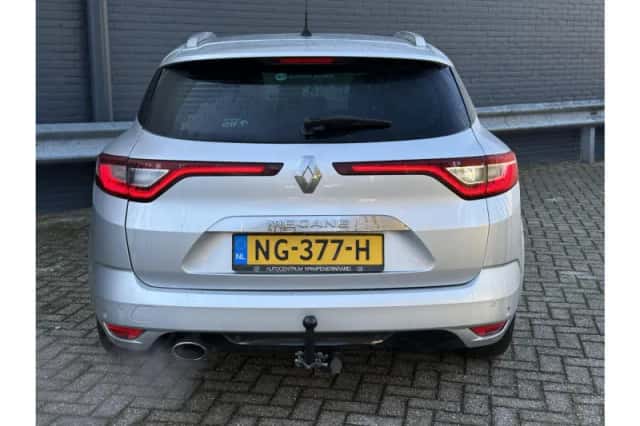 Renault Mégane (2017) thumbnail 6