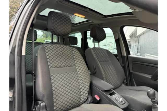 Renault Grand Scénic (2011) thumbnail 3
