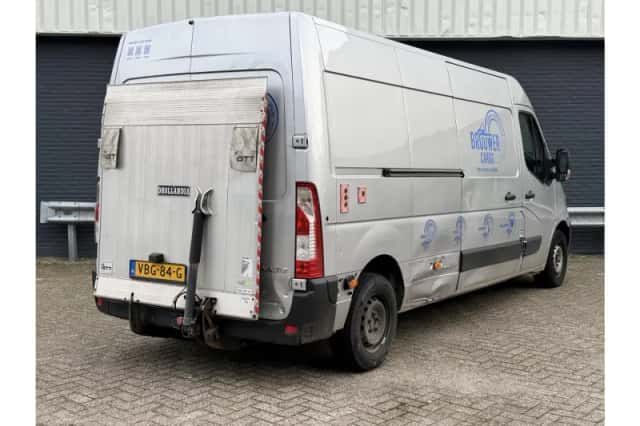 Renault Master (2019) thumbnail 2