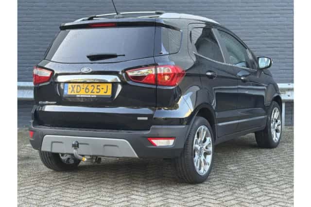 Ford EcoSport (2018) thumbnail 2