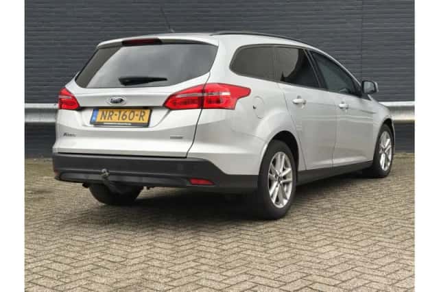 Ford Focus (2017) thumbnail 2