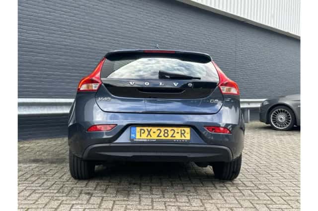 Volvo V40 (2017) thumbnail 5