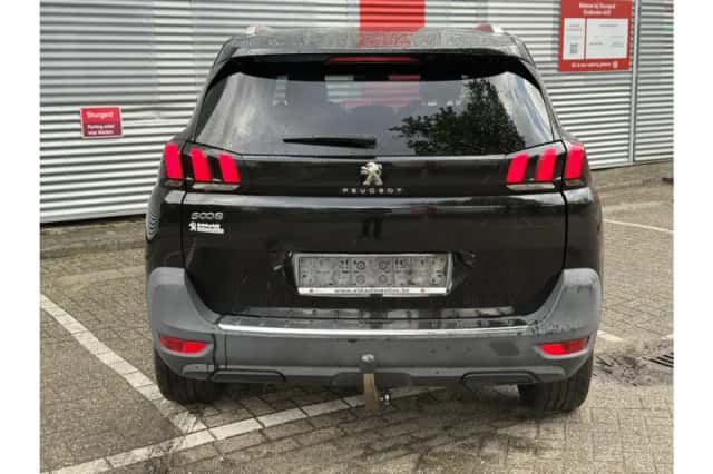 Peugeot 5008 (2019) thumbnail 6