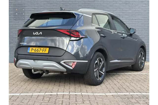 Kia Sportage (2022) thumbnail 2