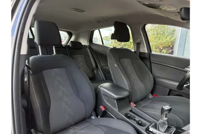 Kia Sportage (2022) thumbnail 4
