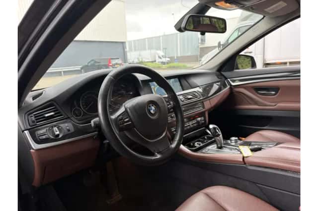 BMW 5-Serie (2011) thumbnail 3