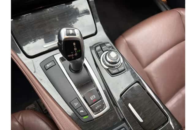 BMW 5-Serie (2011) thumbnail 5