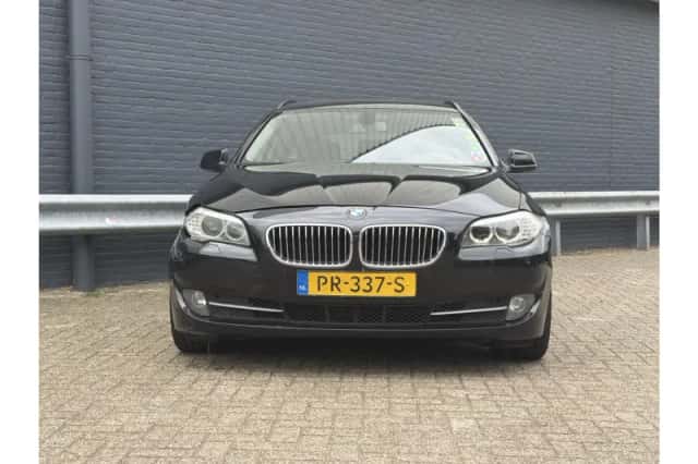 BMW 5-Serie (2011) thumbnail 6