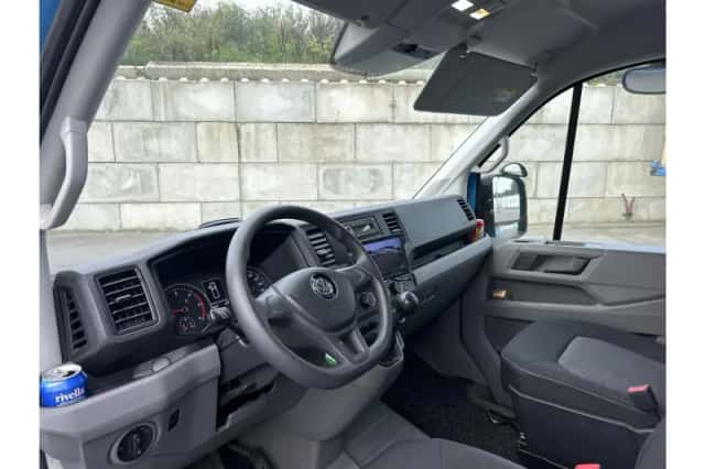 Volkswagen Crafter (2021) thumbnail 3